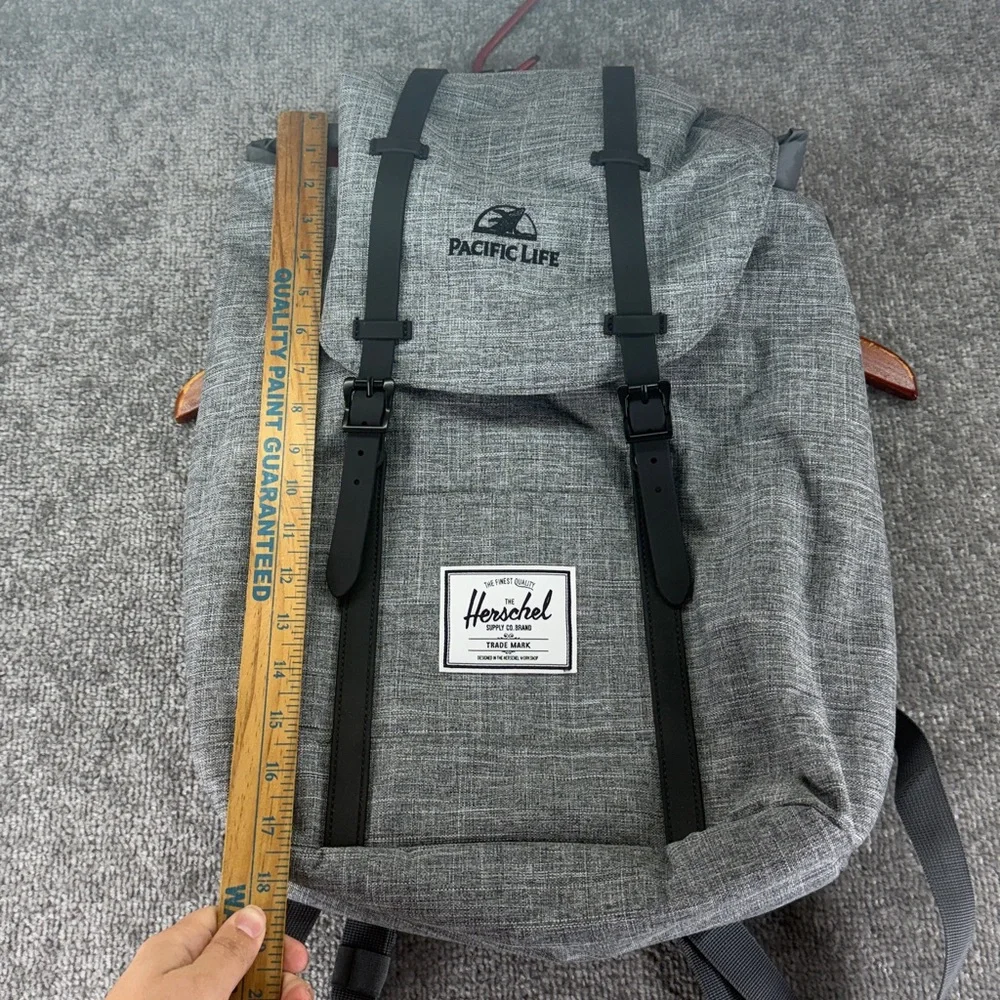 NWT Herschel Supply Company Retreat Raven Crosshatch Gray Backpack Laptop Bag